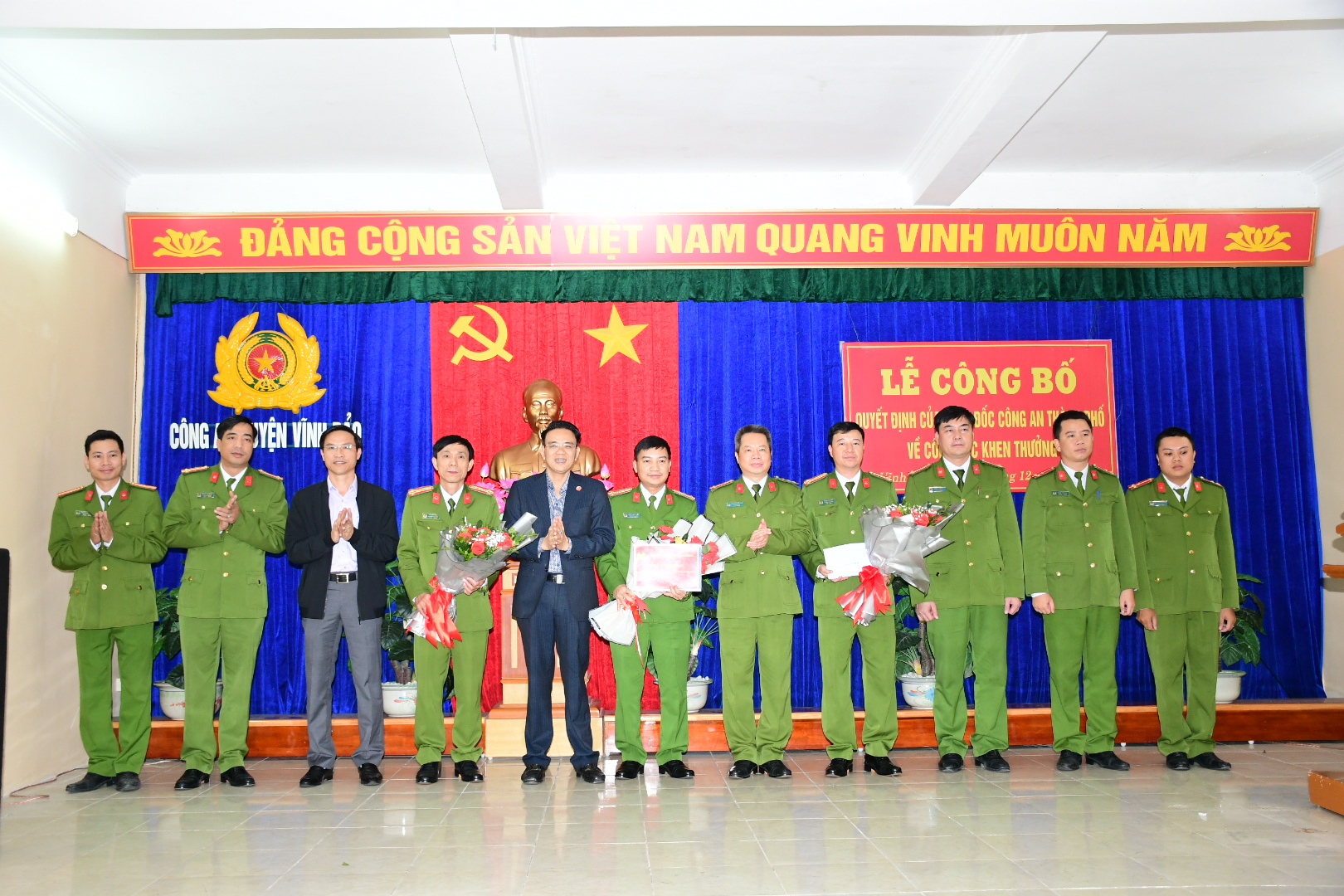 CATP khen thưởng CAH Vĩnh Bảo liên tiếp điều tra, khám phá 4 vụ trộm cắp tài sản